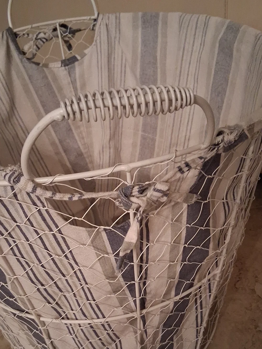 Wire Basket with Striped Fabric Liner